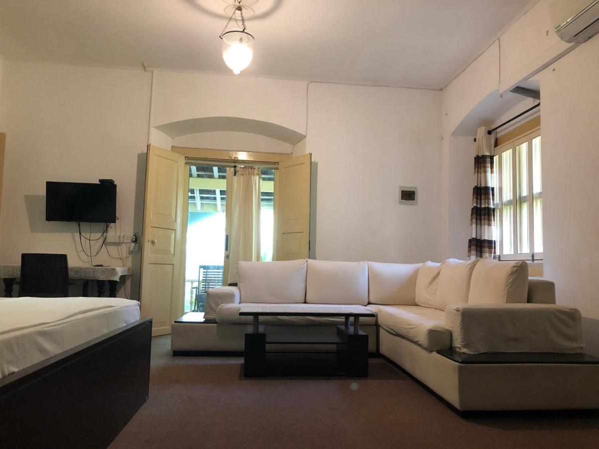 No.53 Apartment คาตุนายากา ภายนอก รูปภาพ
