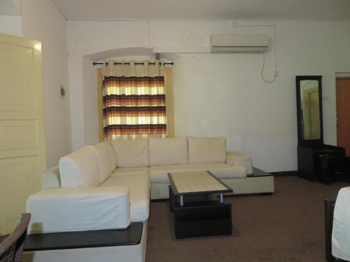 No.53 Apartment คาตุนายากา ภายนอก รูปภาพ